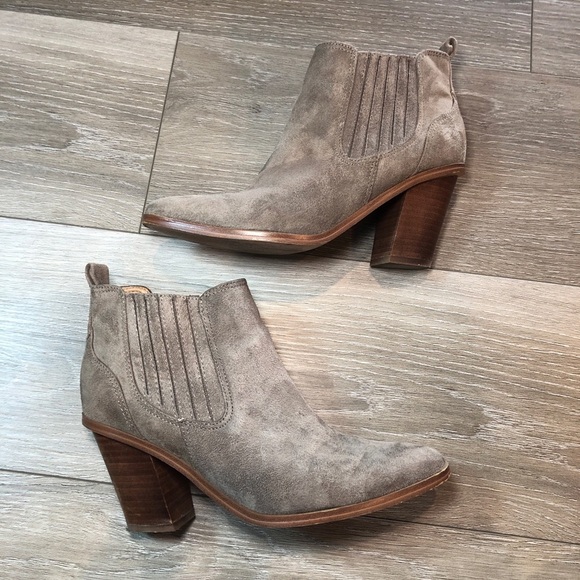 Nine West Mayley Taupe Chelsea Suede Ankle Bootie Woman’s Size 8 - Picture 8 of 10